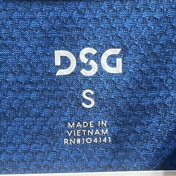 DICKS Sporting Goods Blue shirt. Men’s Small. Great condition! - Picture 3 of 4